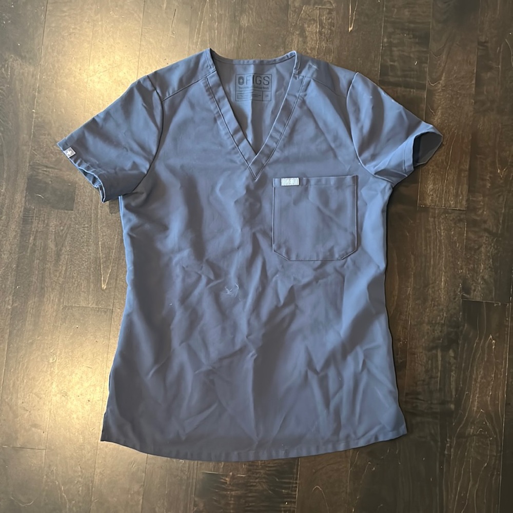 FIGS Charcoal Catarina - One-Pocket Scrub Top